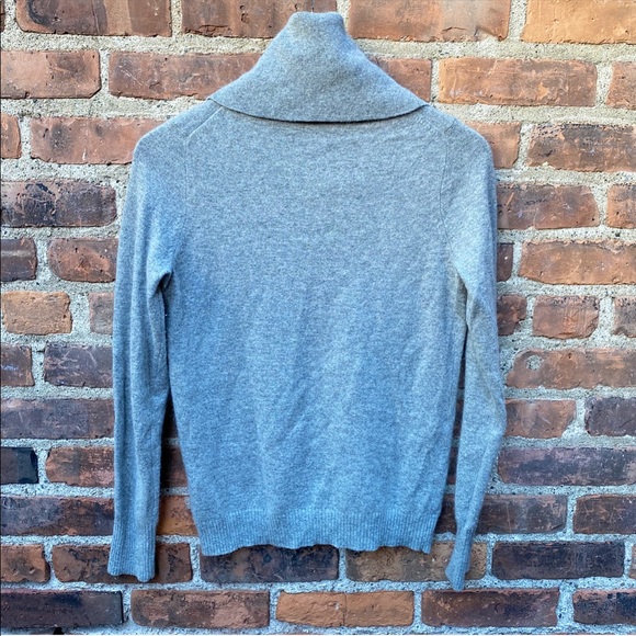 J Crew Wool Cashmere Blend Cowl Neck Sweater - Picture 2 of 3